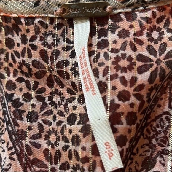 Free People VNeck Long Balloon Sleeve Blouse Printed metallic gold detail Small - Picture 7 of 9